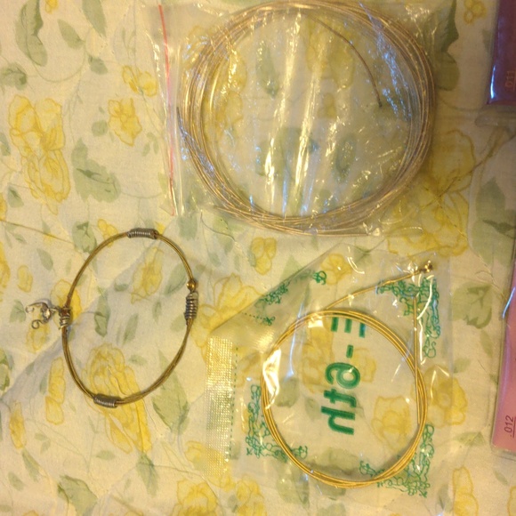 Guitar strings acoustic normal light medium bronze music new - Picture 8 of 11